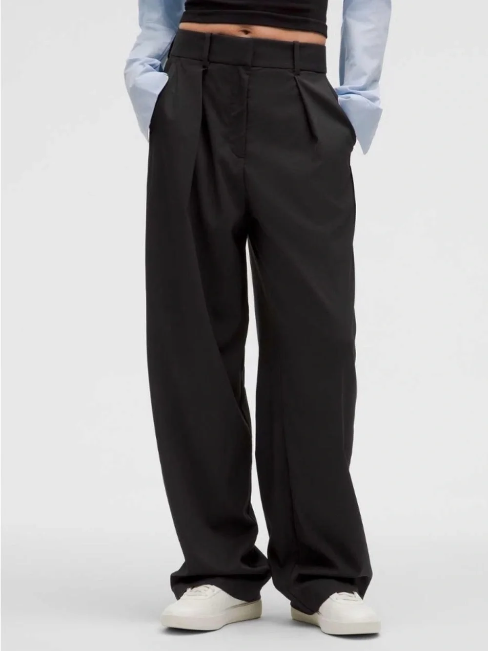 LULULEMON • Pleat-Front High-Rise Trouser Regular Black size 6 wide leg W5GQ3S